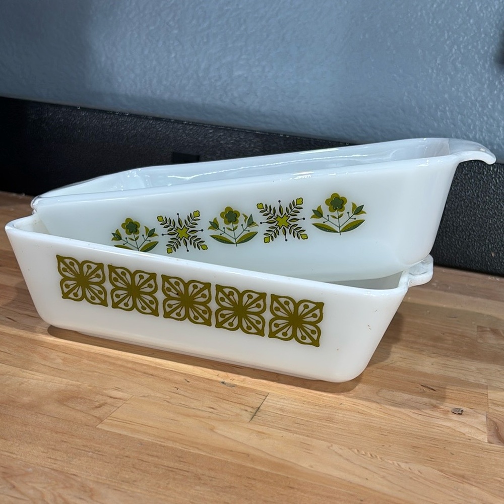 Pyrex Square Flowers #0503 1.5qt w/o Lid; Including Anchor Hocking Loaf Pan
